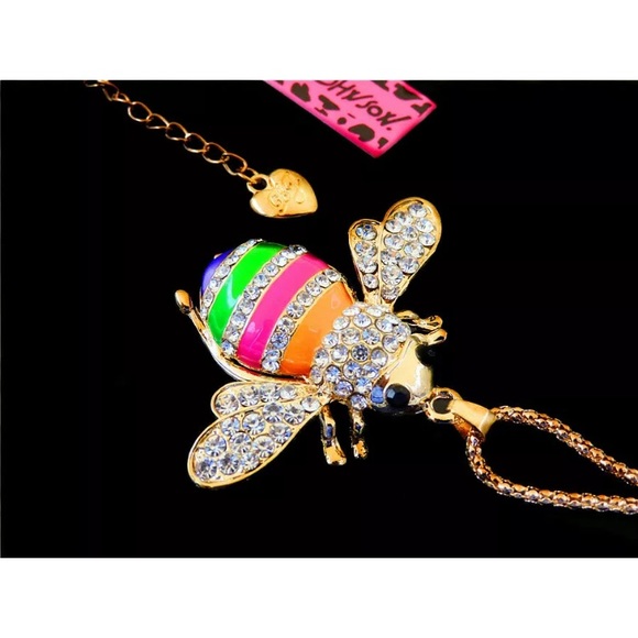 Jewelry - Sold!’  🐝 Crystal Bee Honeybee Pendant Long 🐝